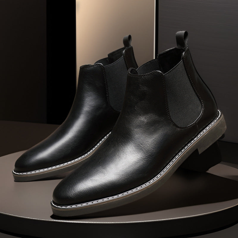 Jugendliche Lederstiefel mit spitzer Zehenpartie