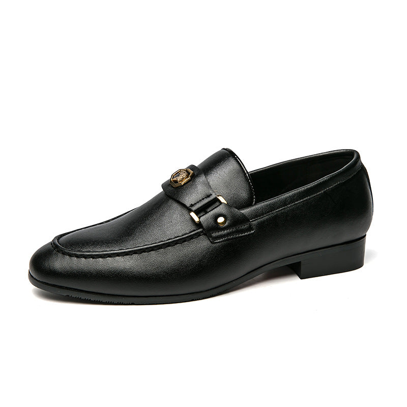 Slipper mit Metallschnalle