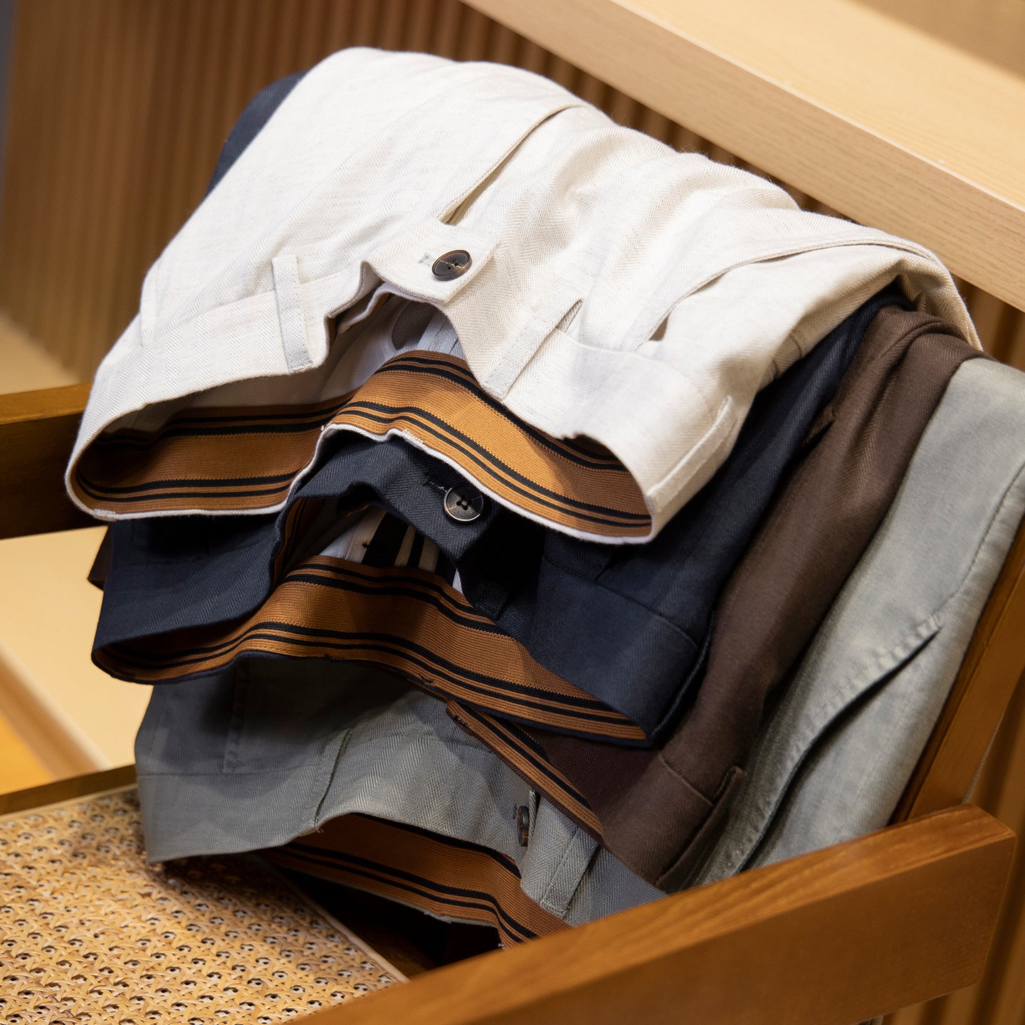 Leinenhose aus Tencel im Old-Money-Stil
