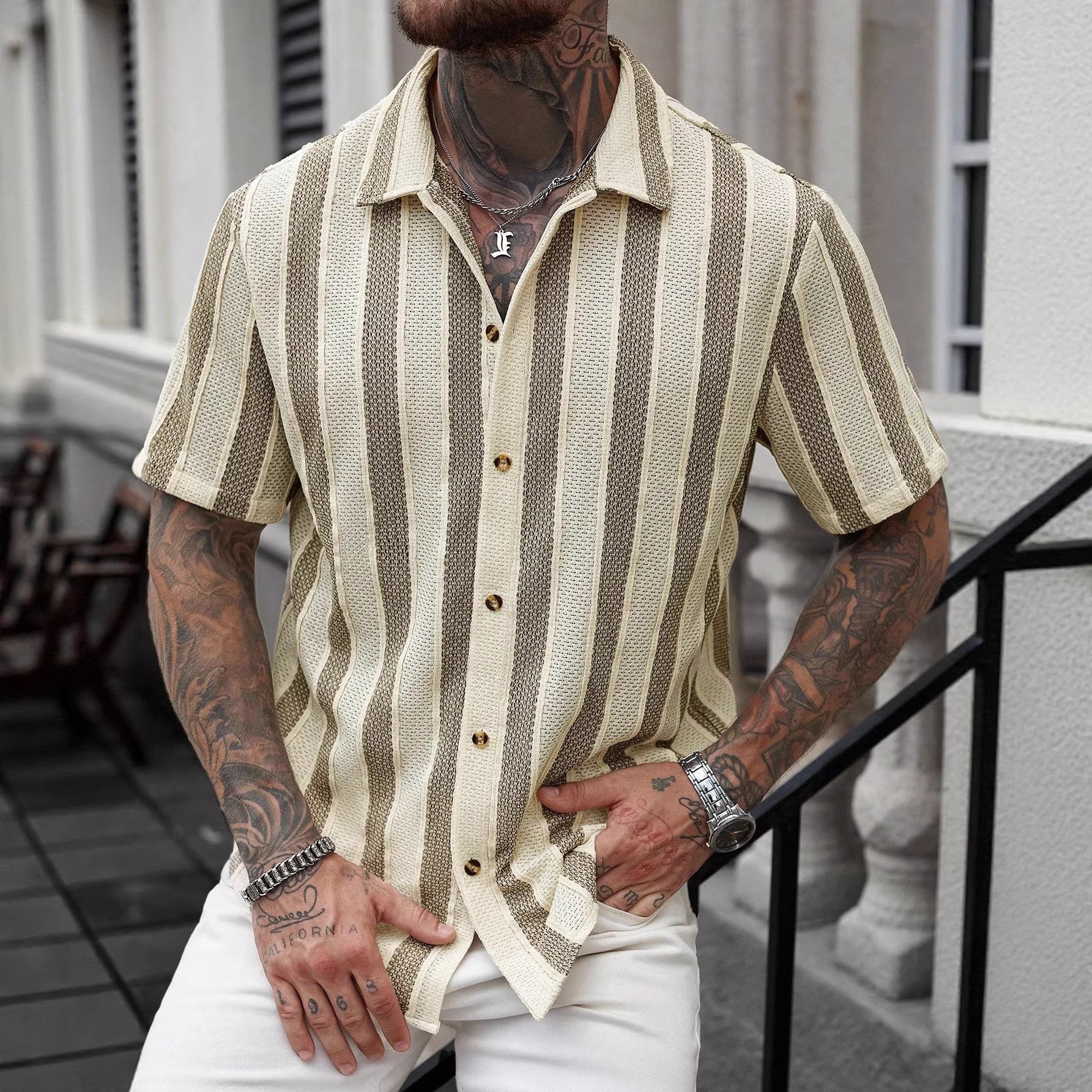 Herren-T-Shirt mit V-Ausschnitt im europäischen und amerikanischen Stil