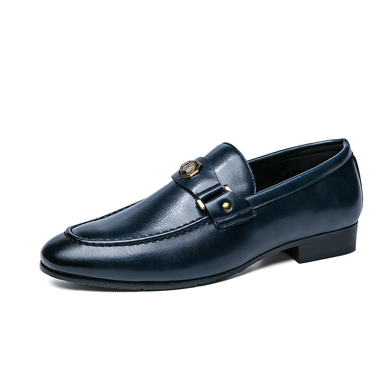 Slipper mit Metallschnalle