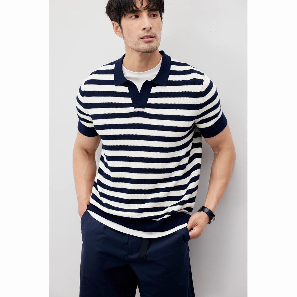 Herren-Slim-Fit-Strick-T-Shirt mit V-Ausschnitt und Eisseiden-Revers